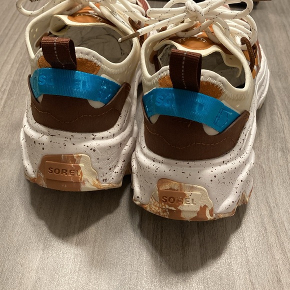 EUC Sorel Kinetic Breakthru. Size 7.5 - Picture 4 of 8